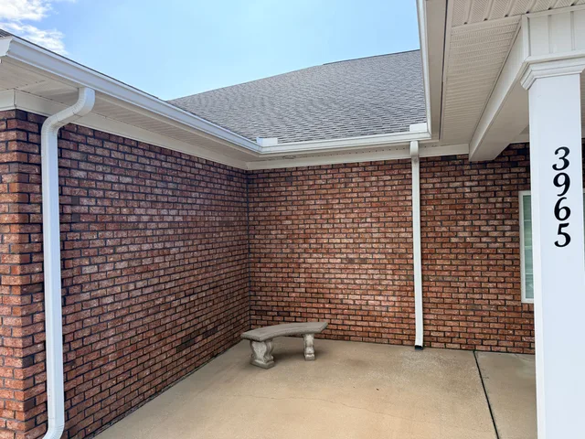 Courtyard — finished — Ray-Nor-Shine Pro Wash job photo