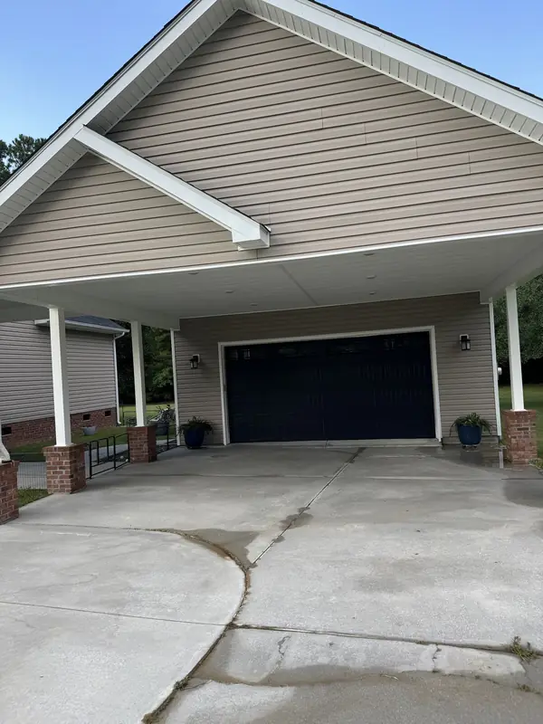 Carport drive — after — Ray-Nor-Shine Pro Wash job photo