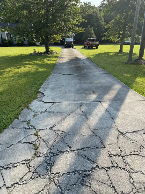 Cracked drive — before cleaning — Ray-Nor-Shine Pro Wash job photo