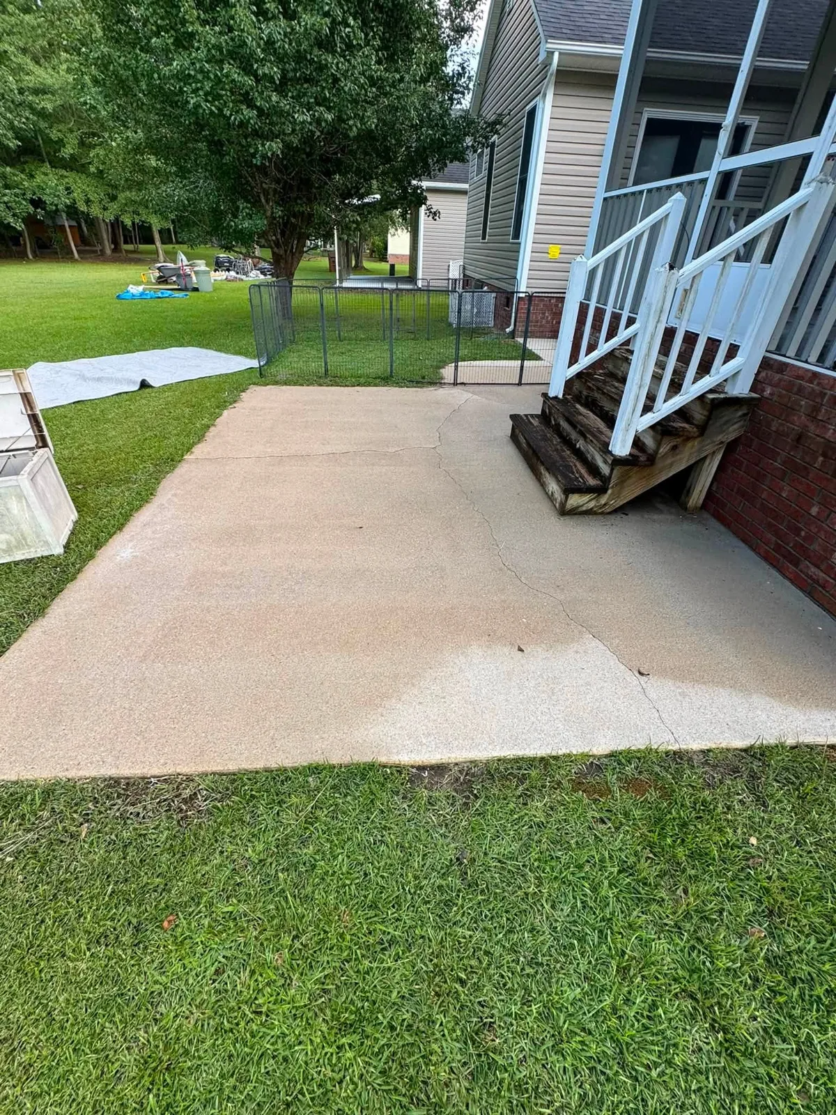 Clean back patio and steps in coastal North Carolina