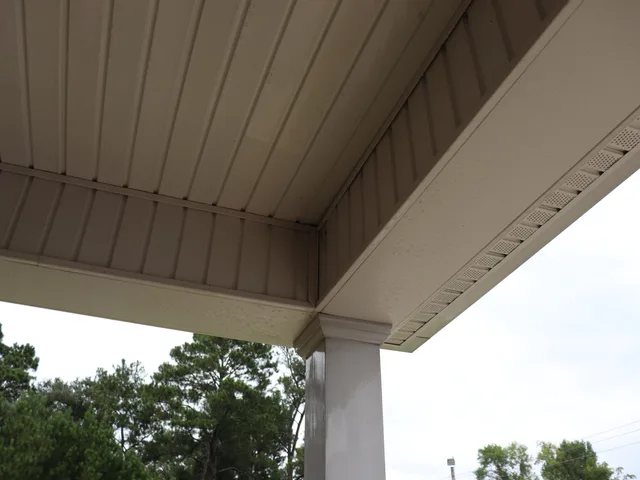 Soffit & eave — after — Ray-Nor-Shine Pro Wash job photo
